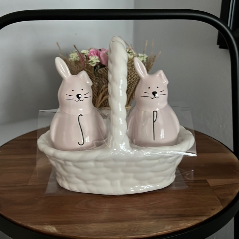 Rae Dunn Pink Bunnies Salt n Pepper Set in Basket New